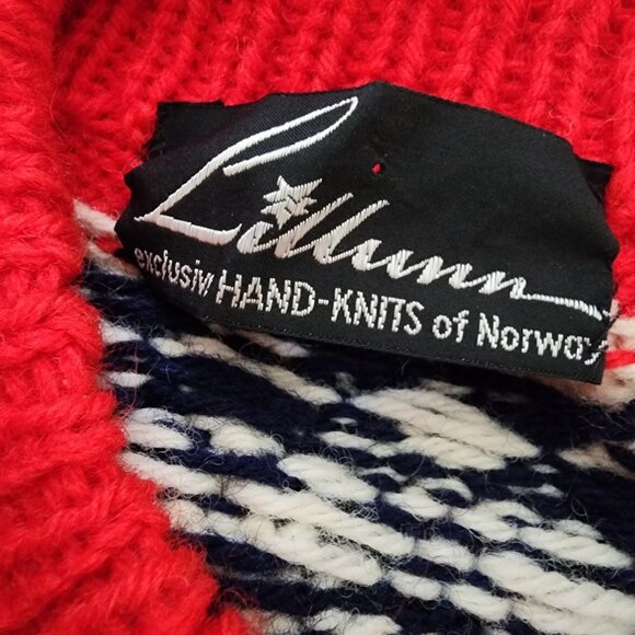 Vintage Lillunn 100% Handknit Fair Isle Reindeer Sweater Red White Blue - Picture 4 of 4